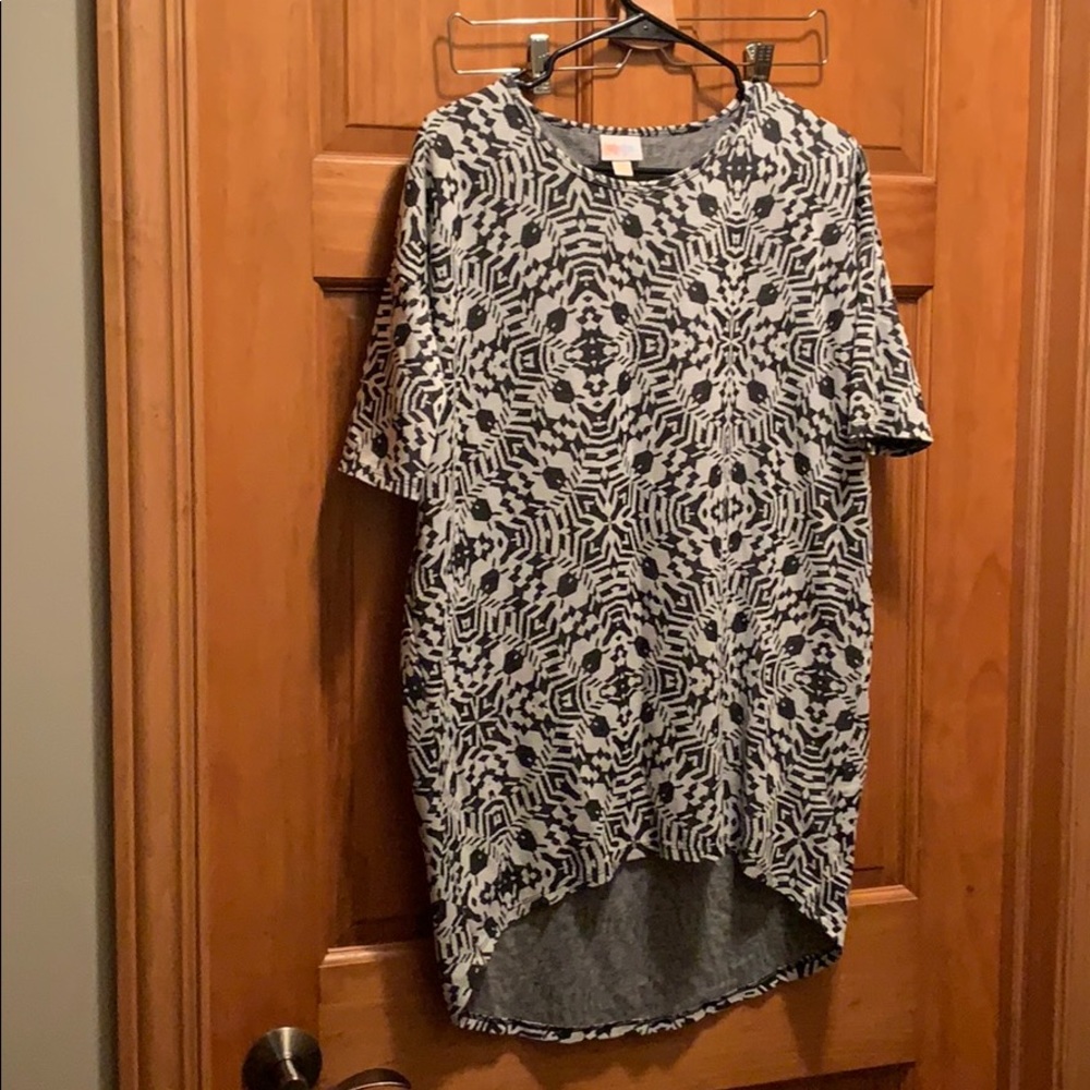LuLaRoe Irma tunic top